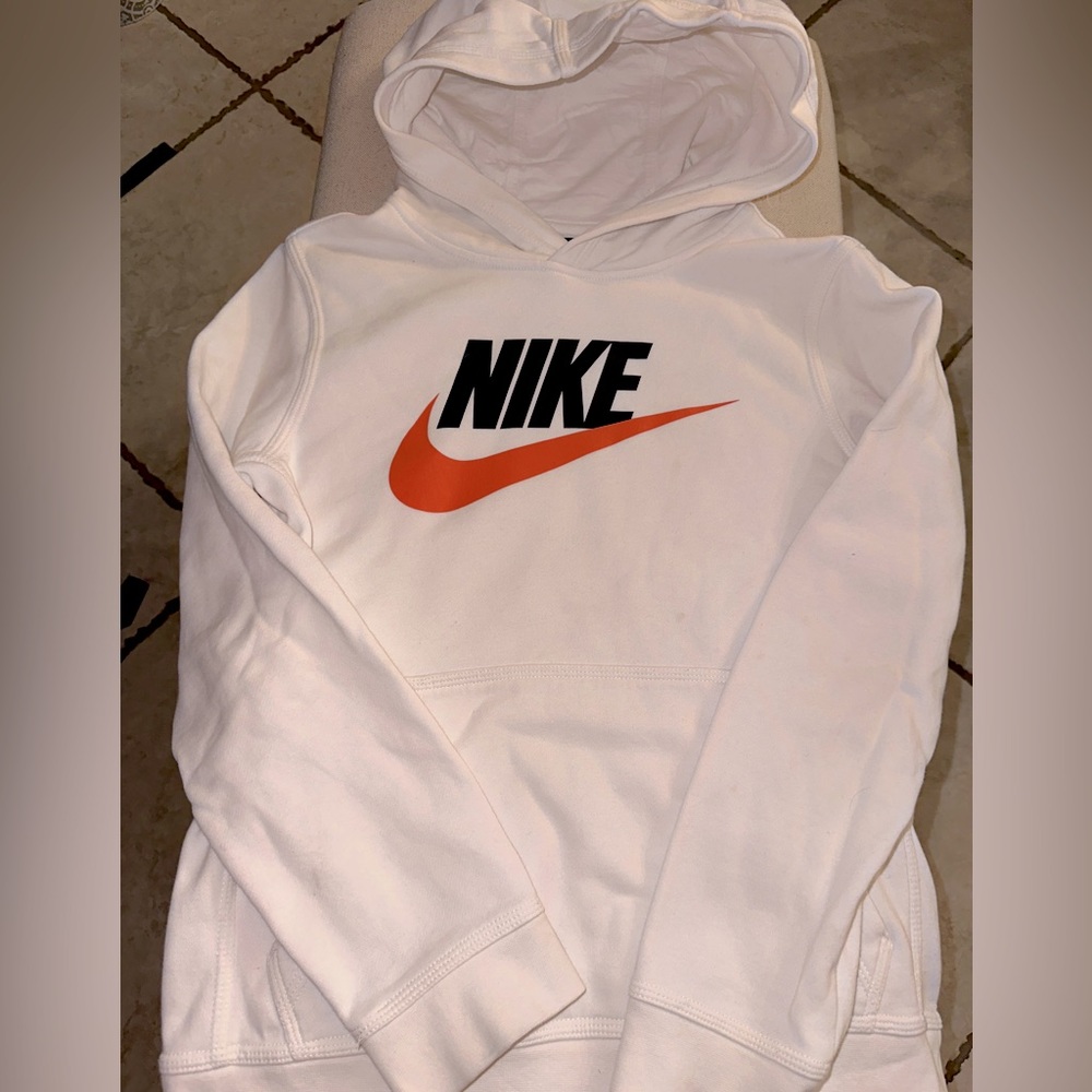 White NIKE hoodie